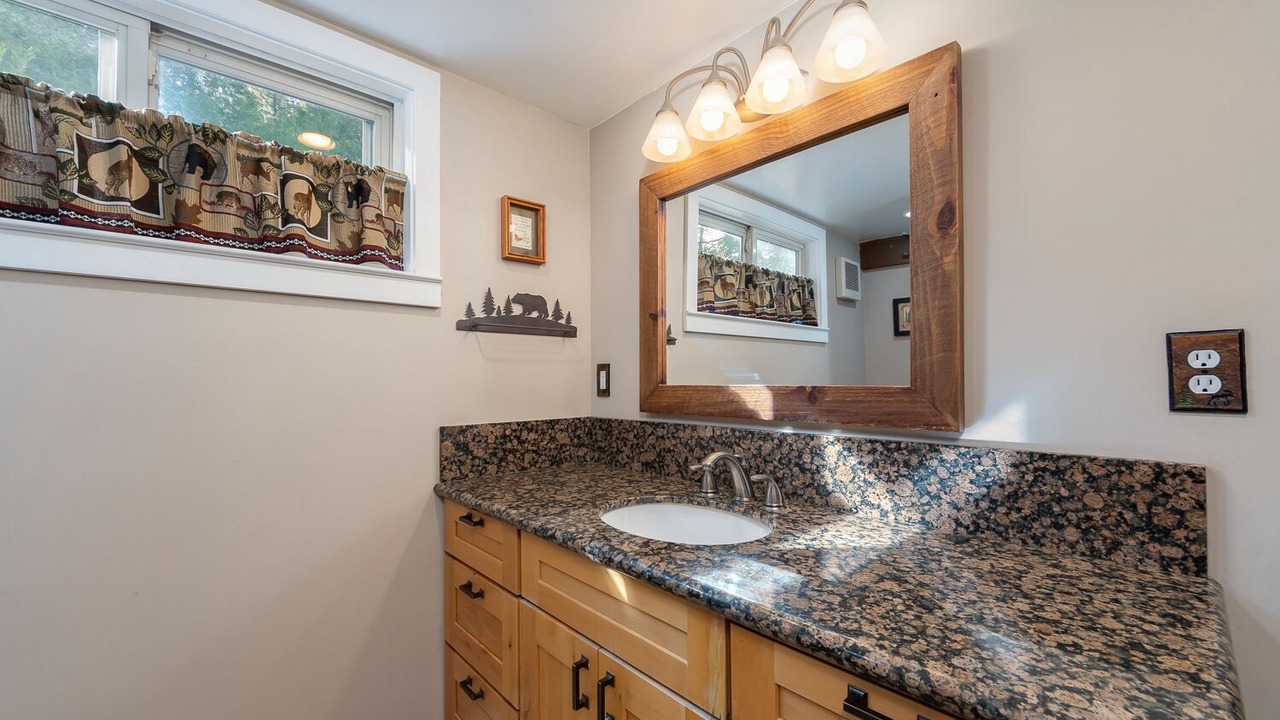 Photo of Bathroom in Dorrington