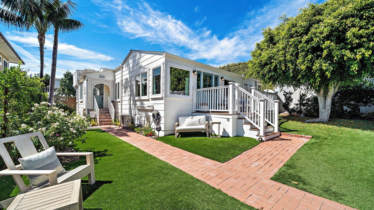 Photo of Patio Balcony in Laguna Beach
