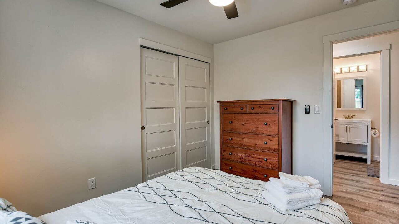 Photo of Bedroom in Redding
