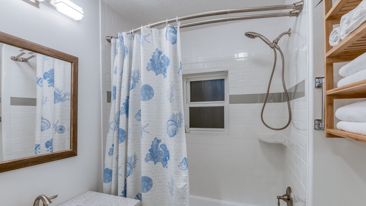 Photo of Bathroom in Nelscott