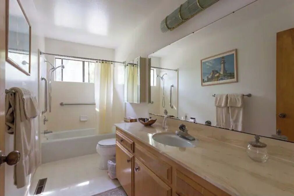 Photo of Bathroom in Del Monte Forest