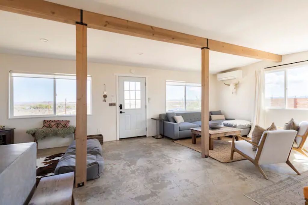Photo of Livingroom in Yucca Valley