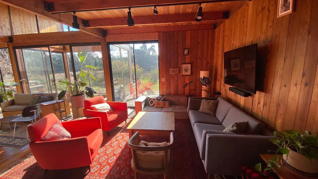 Photo of Livingroom in Point Arena