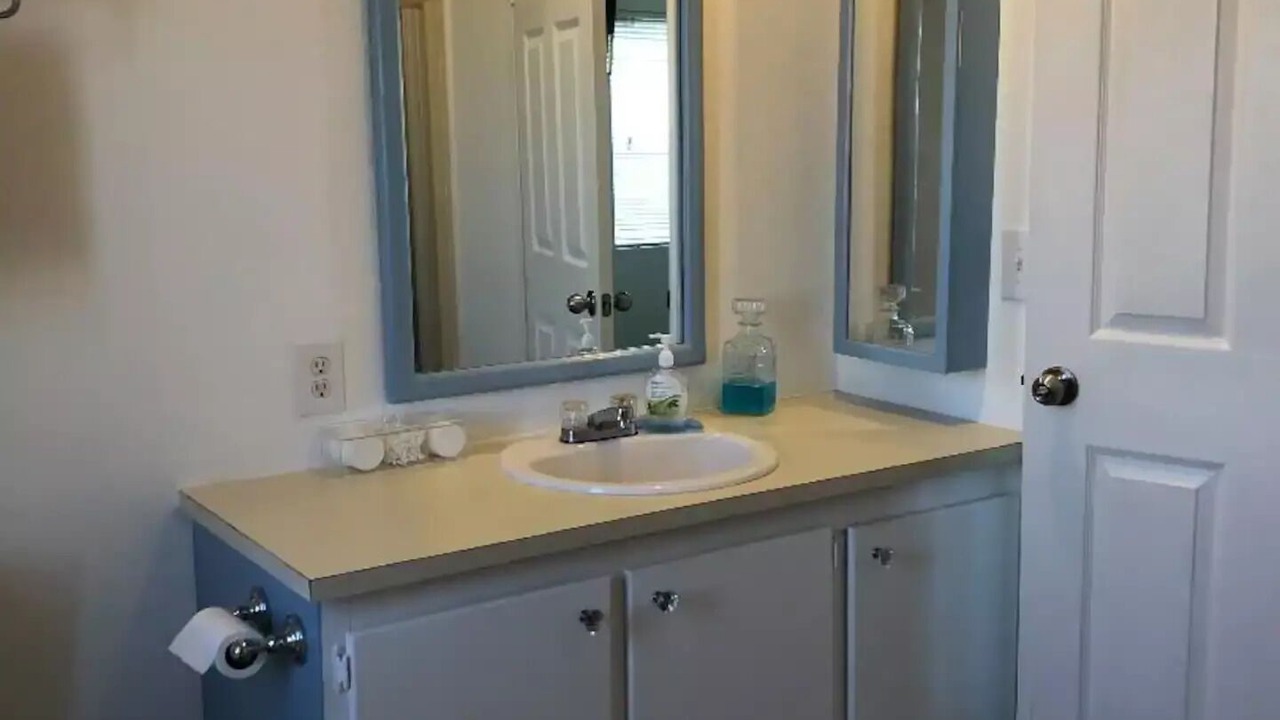 Photo of Bathroom in Holiday Shores