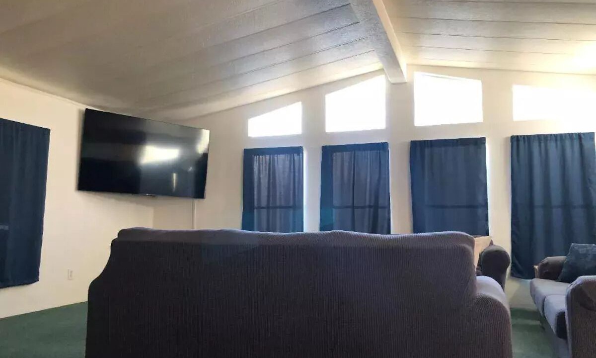 Photo of Livingroom in Holiday Shores