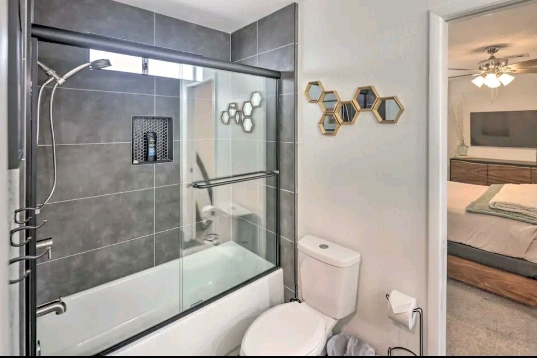 Photo of Bathroom in Bullhead City