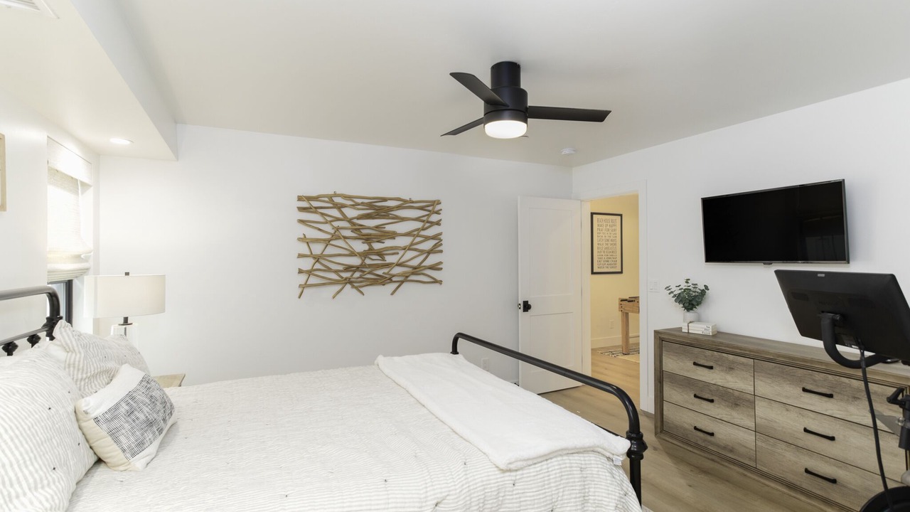Photo of Bedroom in Oceano