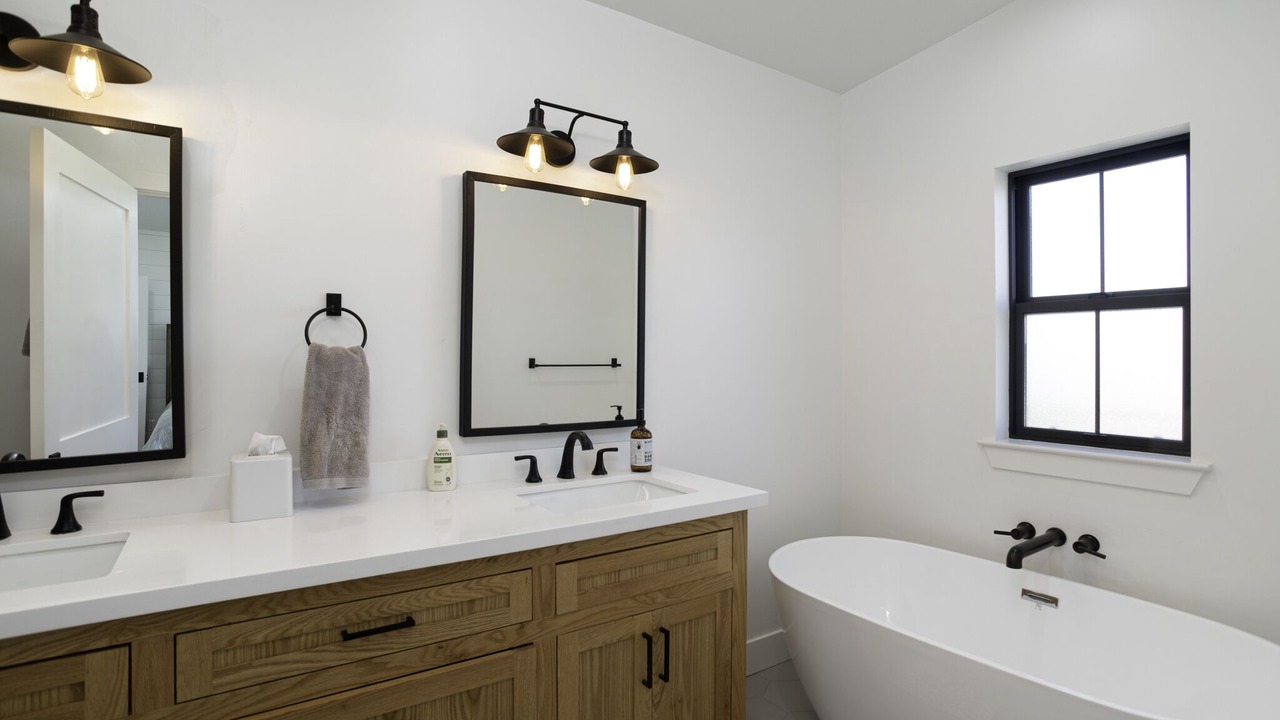 Photo of Bathroom in Oceano