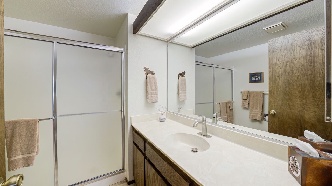 Photo of Bathroom in Plumas Eureka Estates