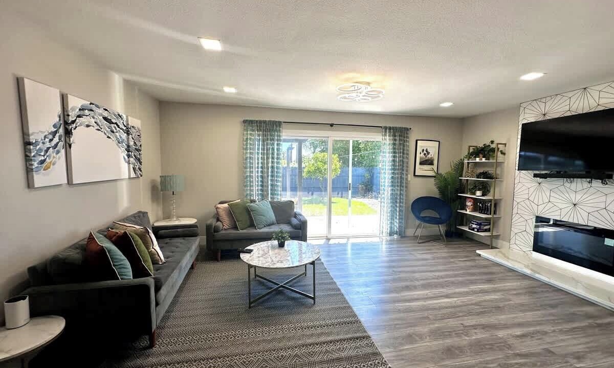 Photo of Livingroom in Vista