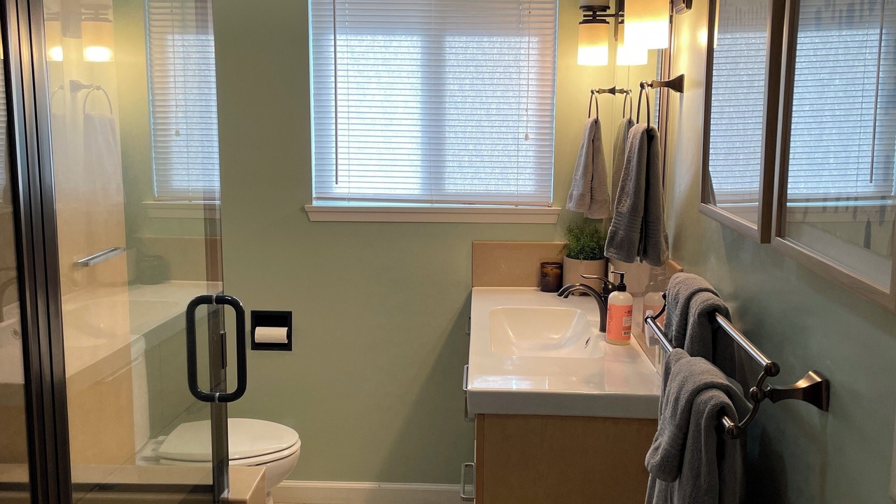 Photo of Bathroom in Chico