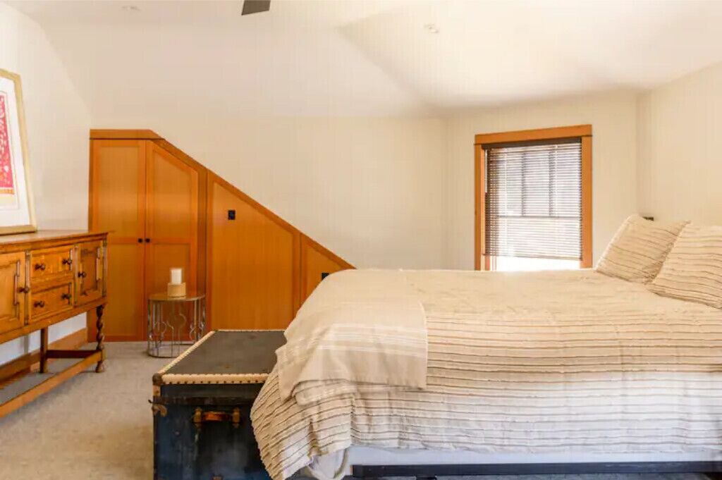 Photo of Bedroom in Downtown