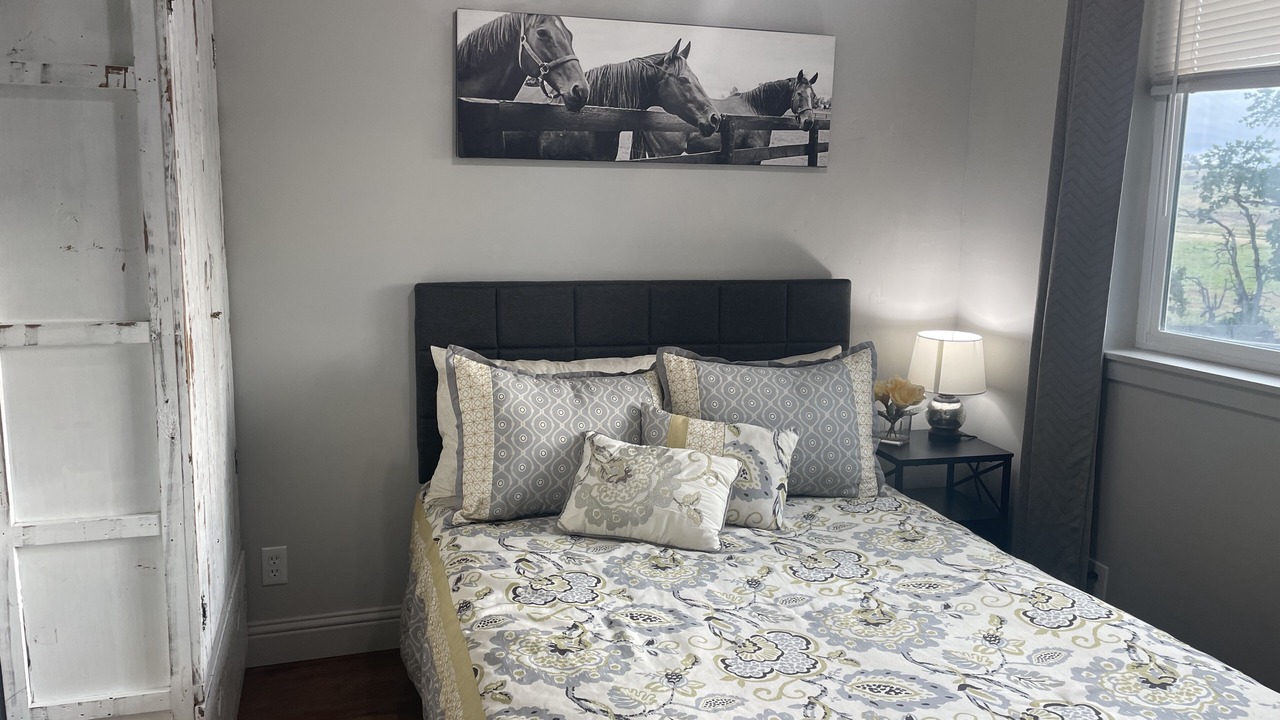 Photo of Bedroom in Templeton