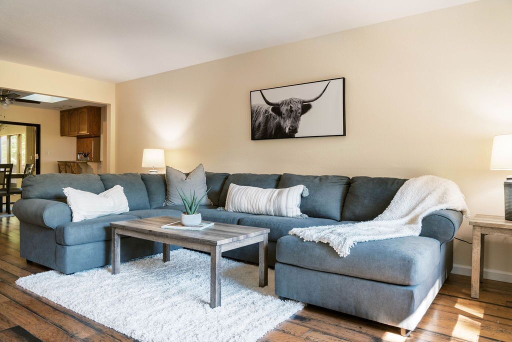 Photo of Livingroom in Nevada City
