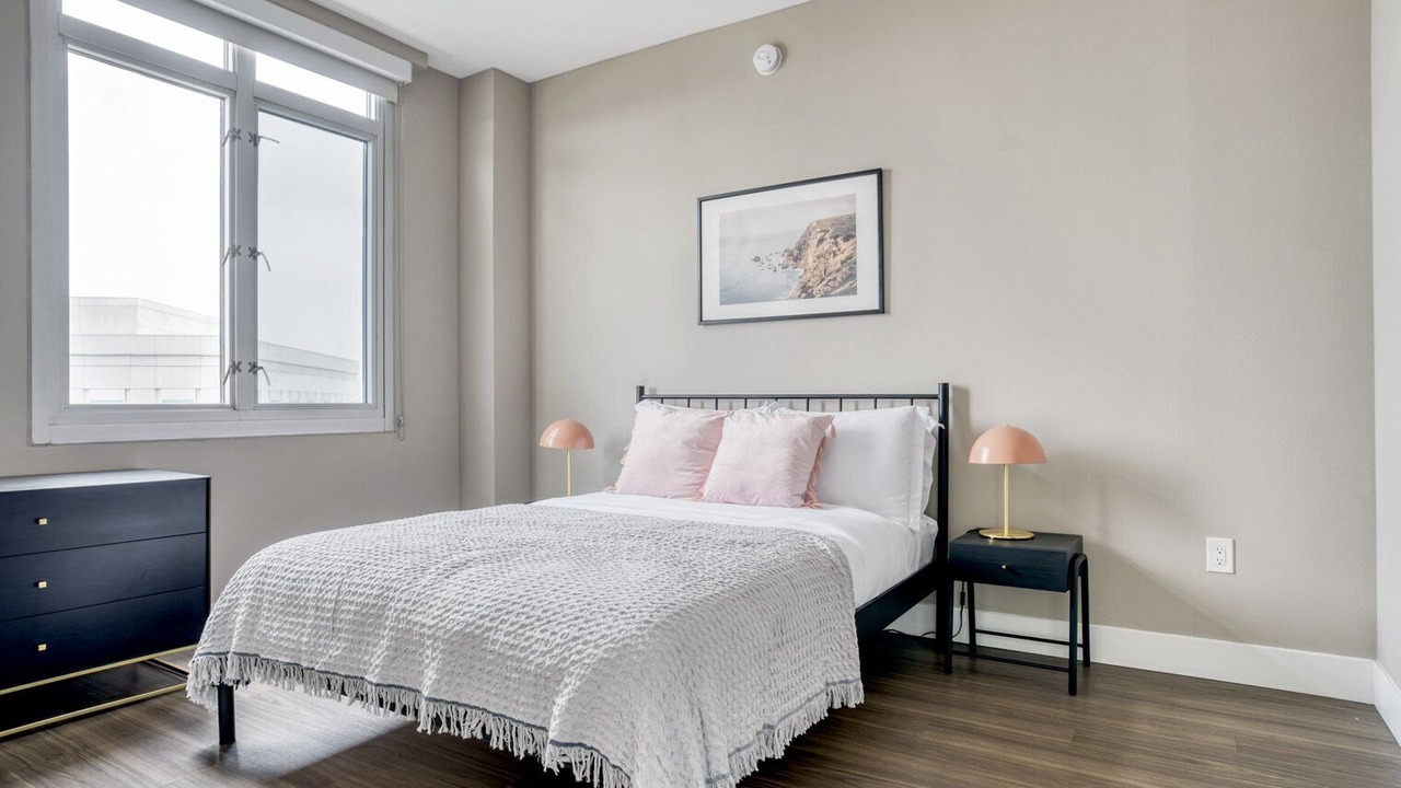 Photo of Bedroom in Mountain View