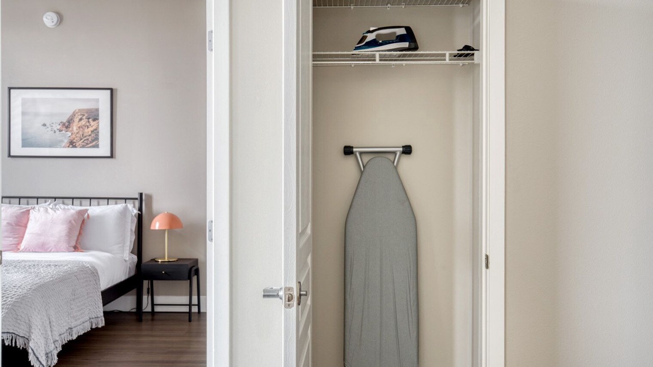 Photo of Bedroom in Mountain View