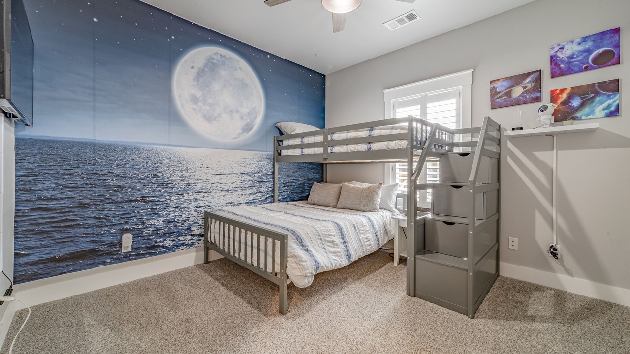 Photo of Bedroom in McKinleyville