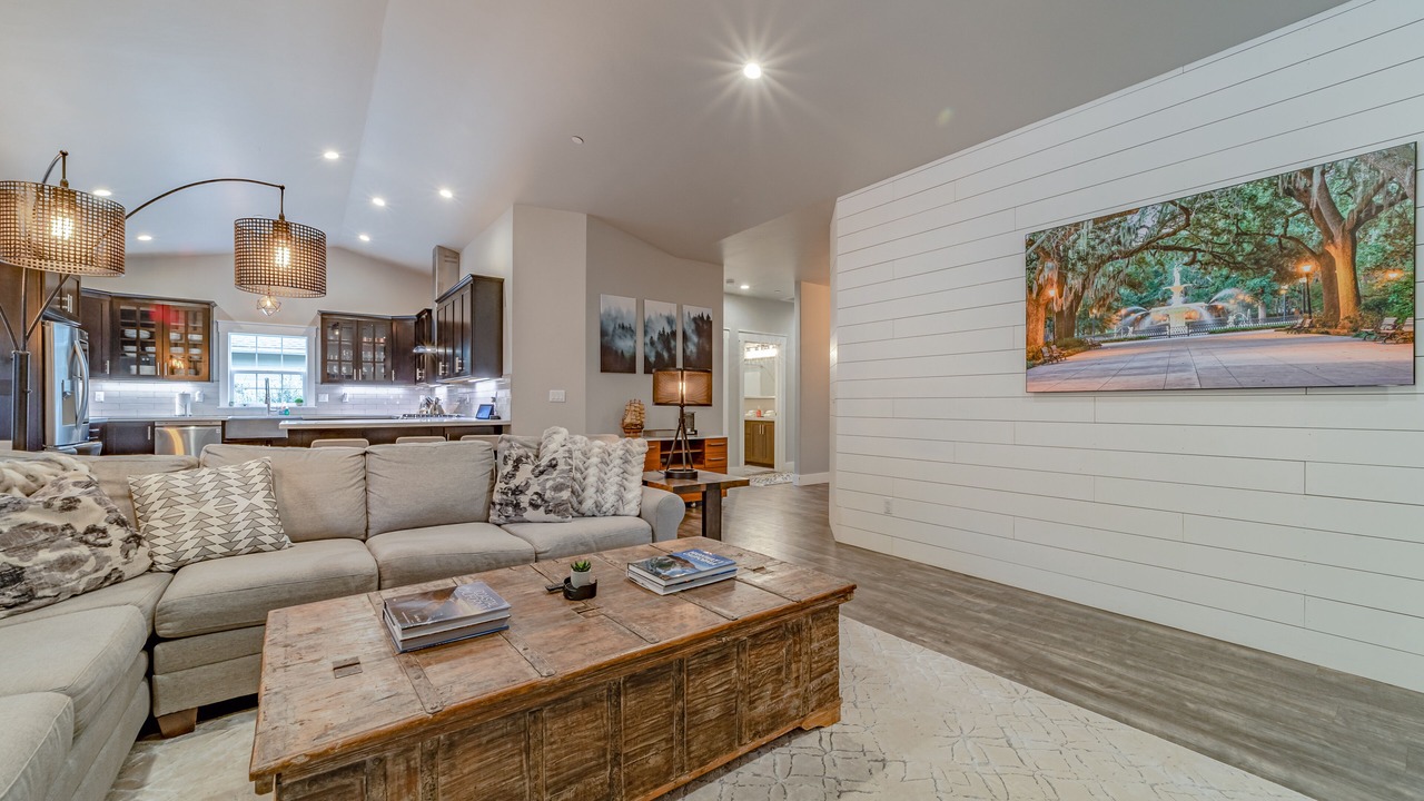 Photo of Livingroom in McKinleyville