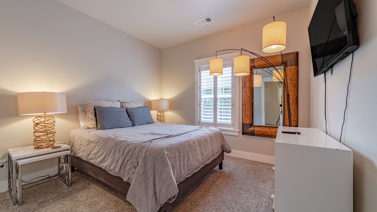 Photo of Bedroom in McKinleyville