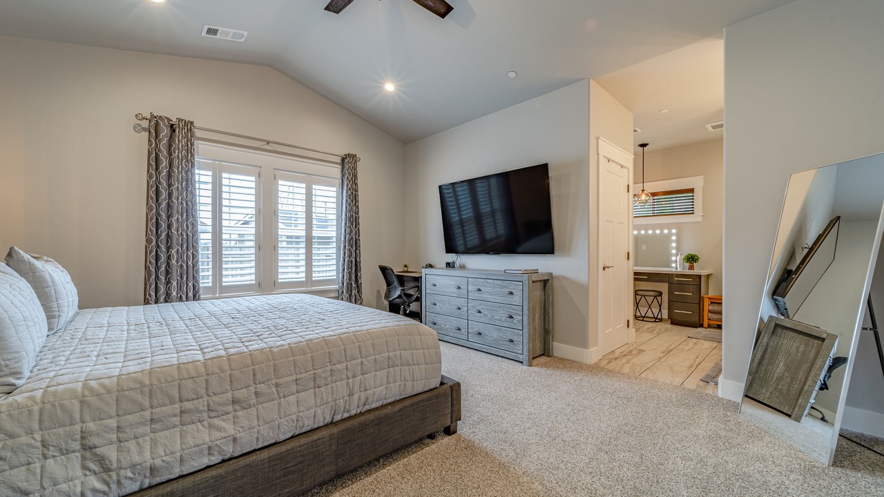 Photo of Bedroom in McKinleyville