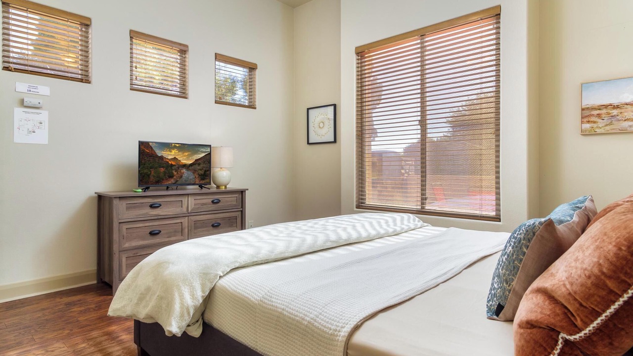 Photo of Bedroom in La Verkin