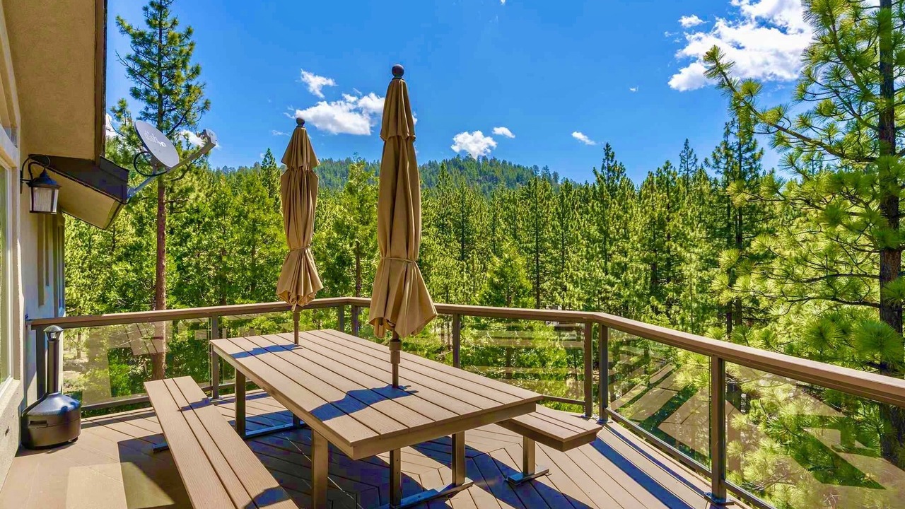 Photo of Outdoor in Round Hill Village