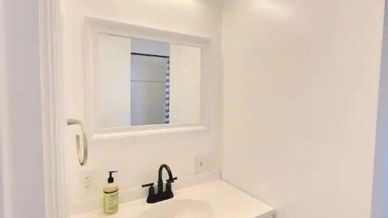 Photo of Bathroom in Berryessa