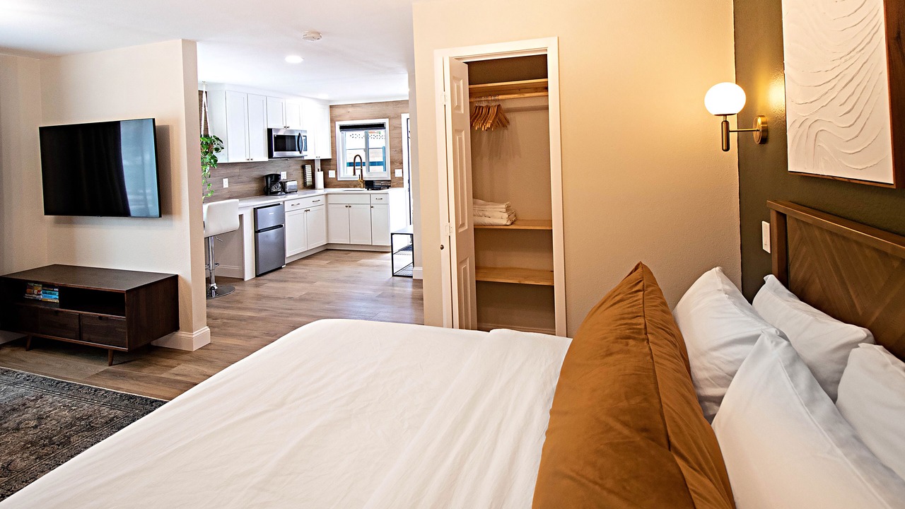 Photo of Bedroom in Canyon Gate