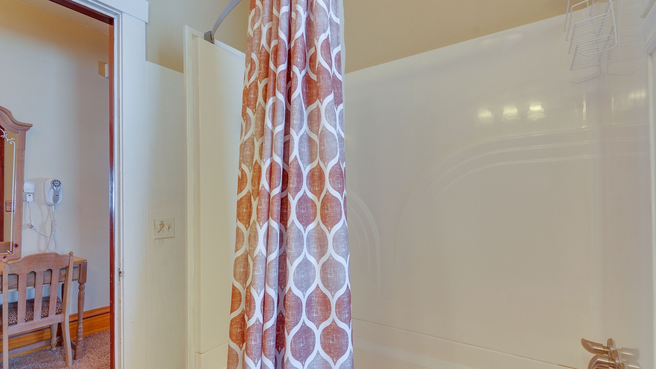 Photo of Bathroom in Cannonville