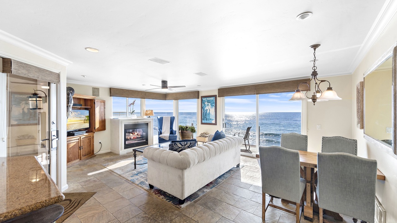 Photo of Livingroom in Laguna Beach