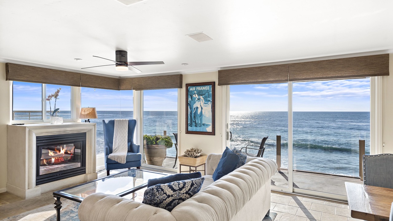 Photo of Livingroom in Laguna Beach