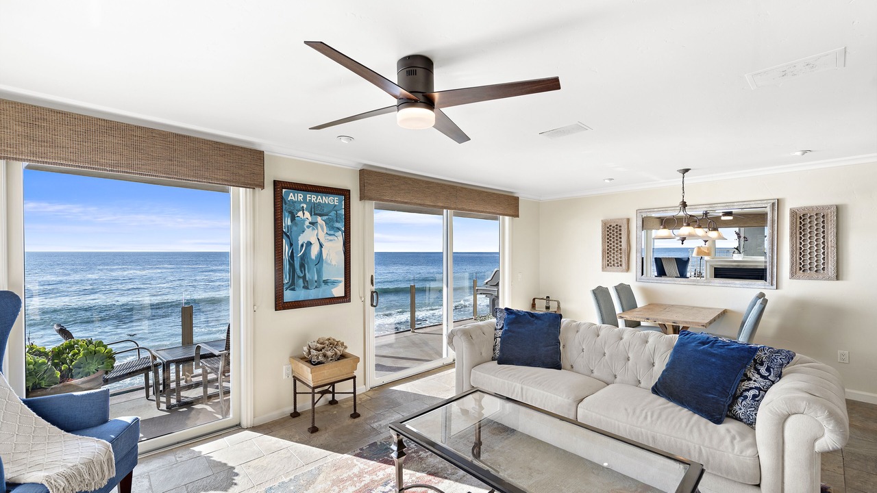 Photo of Livingroom in Laguna Beach
