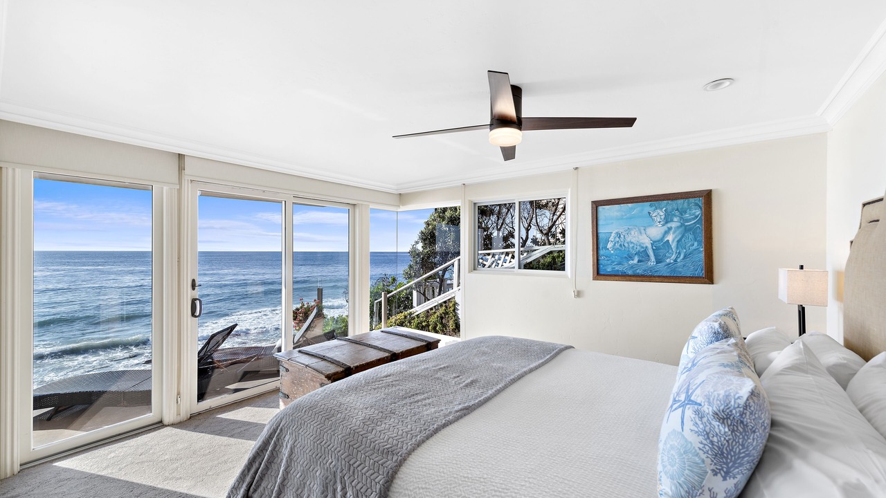Photo of Bedroom in Laguna Beach