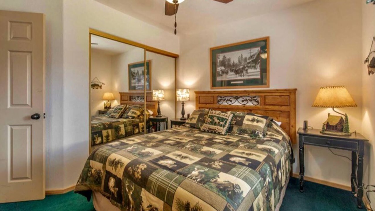 Photo of Bedroom in Moonridge