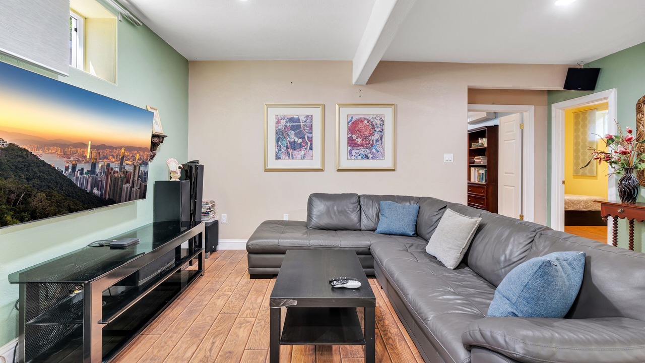 Photo of Livingroom in Roosevelt Park