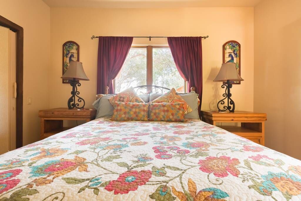 Photo of Bedroom in Carpenter Canyon
