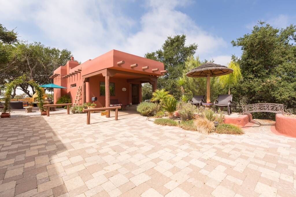 Photo of Patio Balcony in Carpenter Canyon