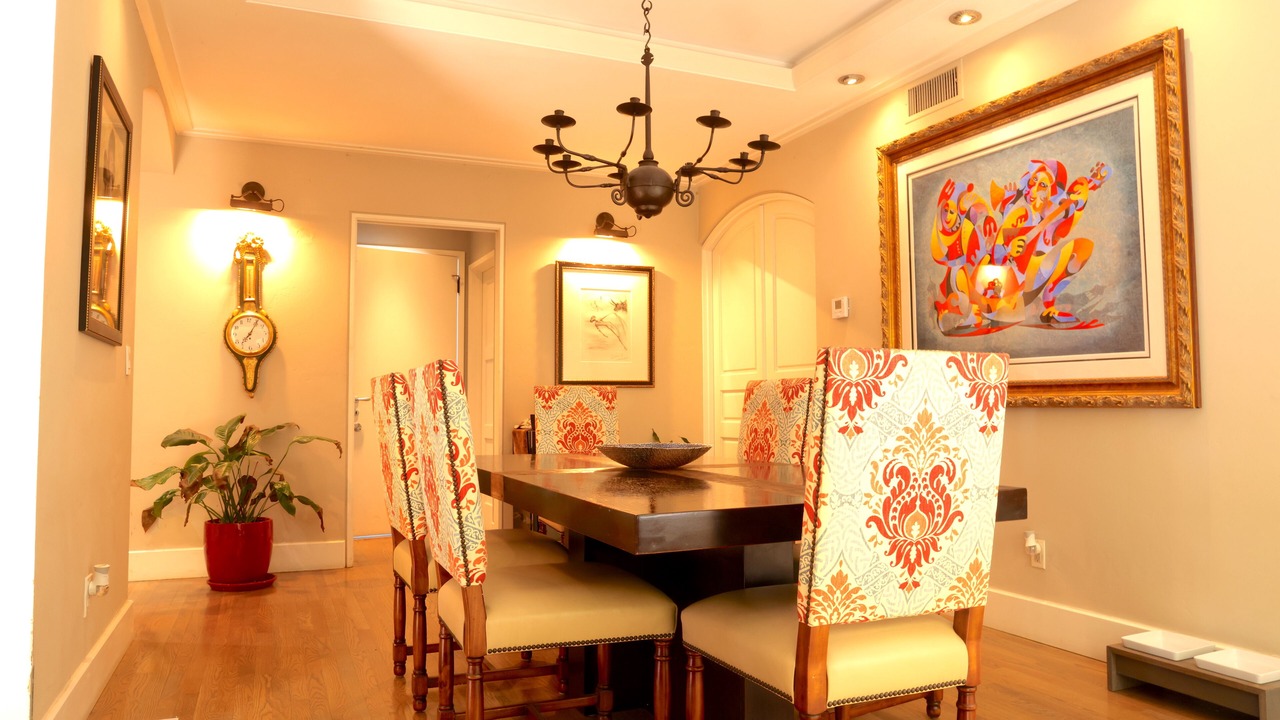 Photo of Livingroom in Village of La Jolla