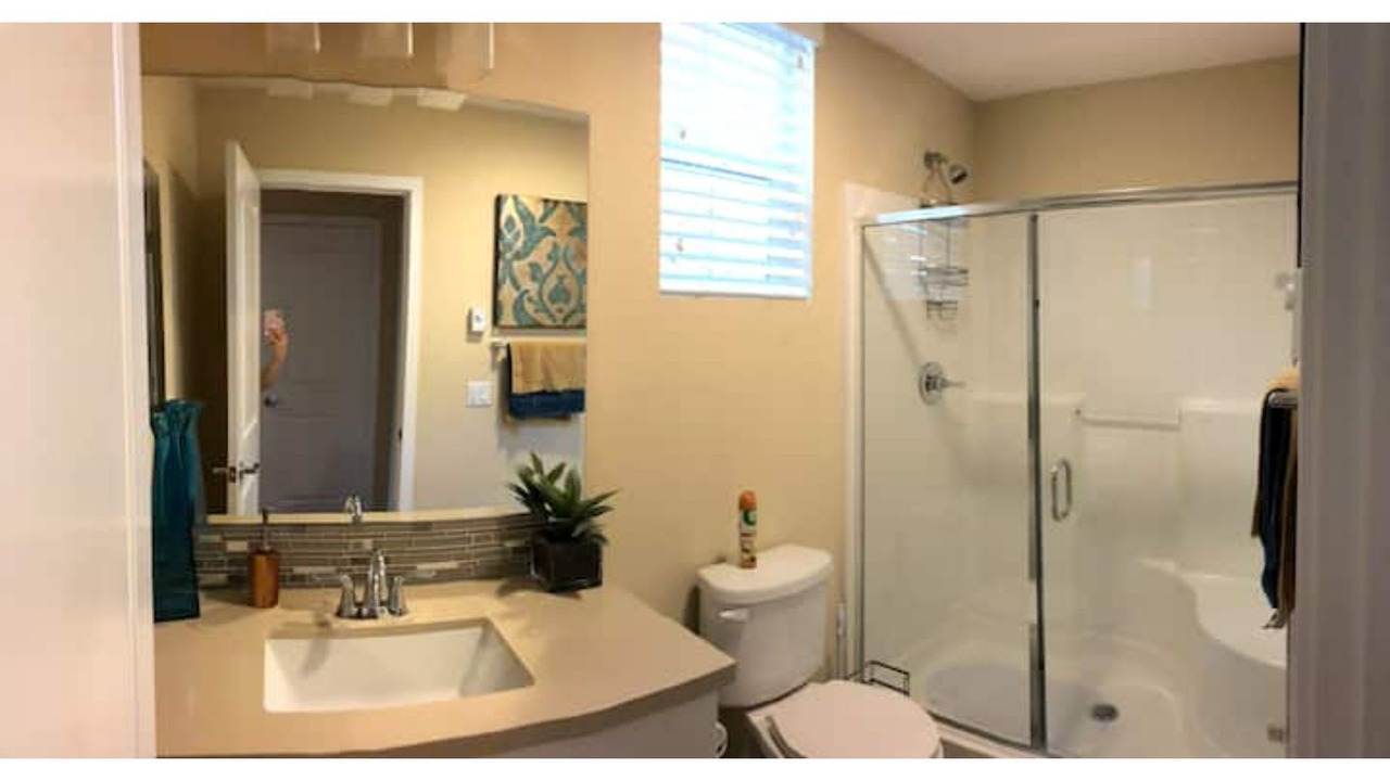 Photo of Bathroom in Lake Elsinore