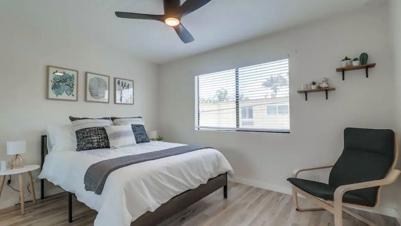 Photo of Bedroom in Pacific Beach