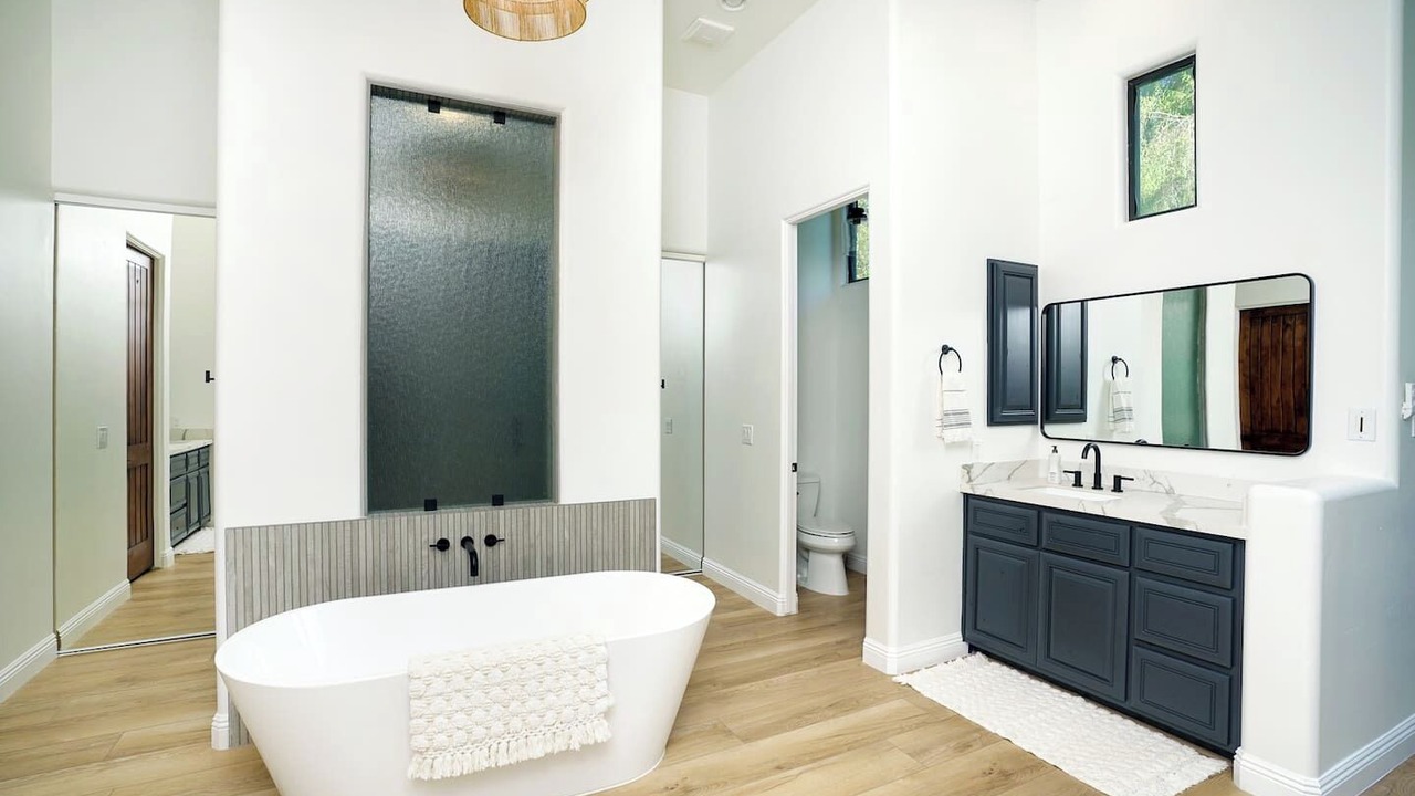 Photo of Bathroom in East Mesa