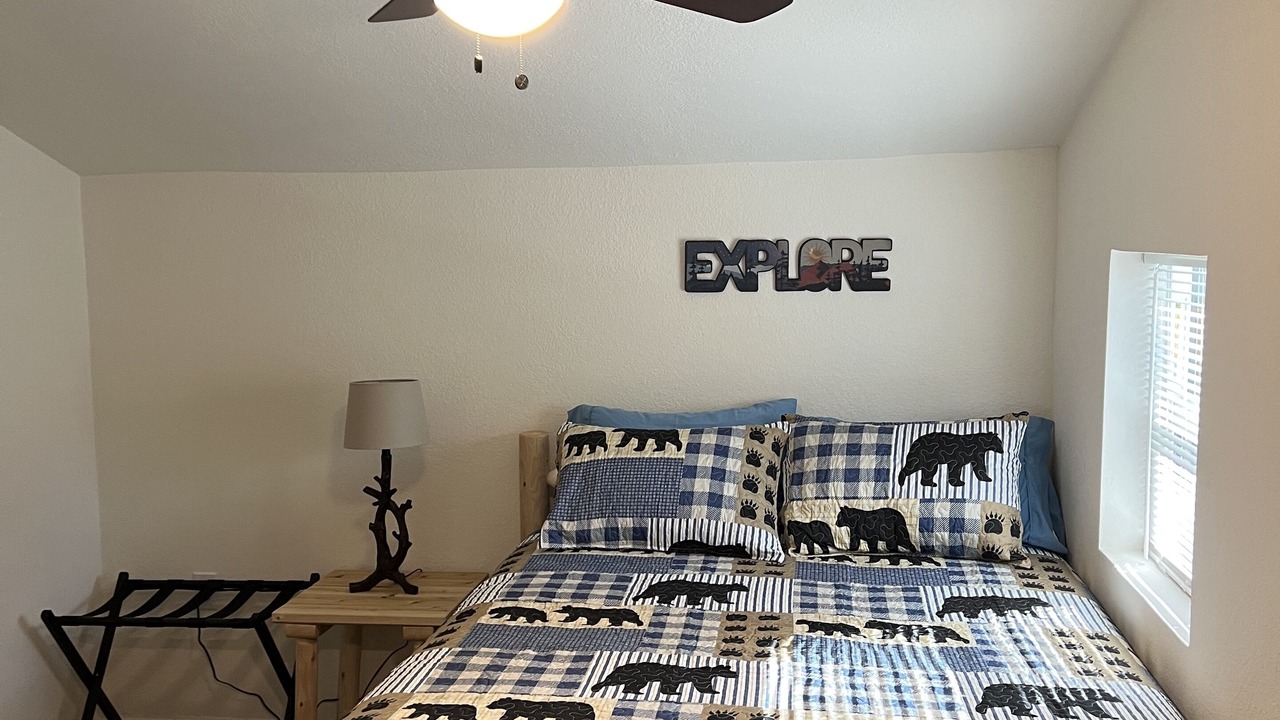 Photo of Bedroom in Shaver Lake