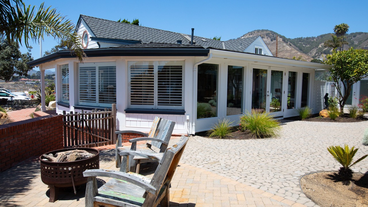 Photo of Patio Balcony in Shell Beach