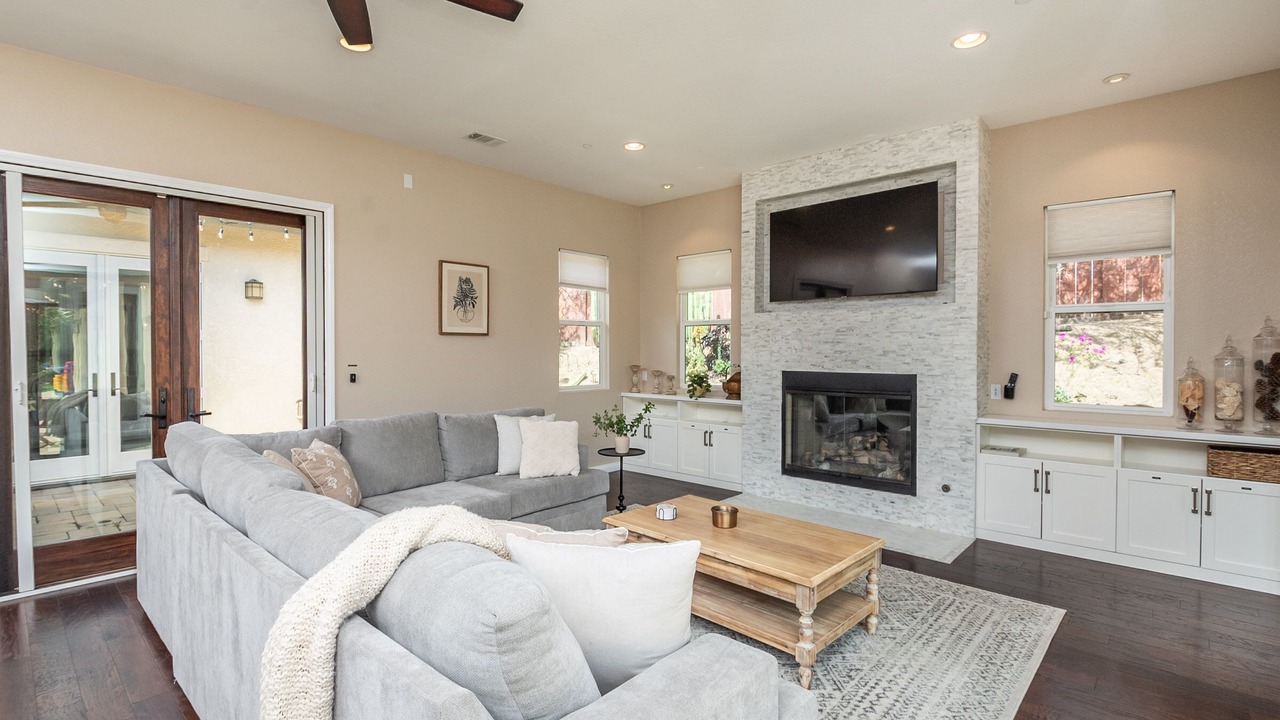 Photo of Livingroom in Vista