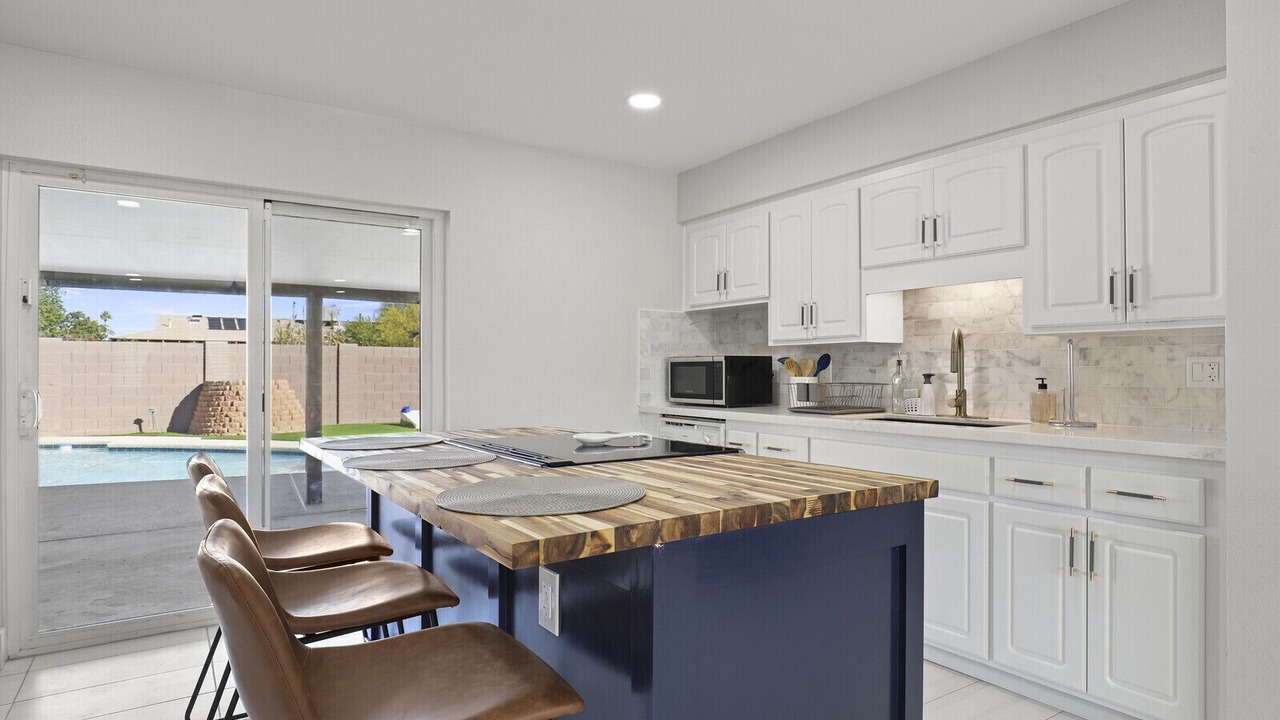 Photo of Kitchen in New Papago Parkway