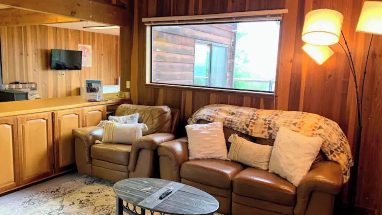 Photo of Livingroom in Myers Flat