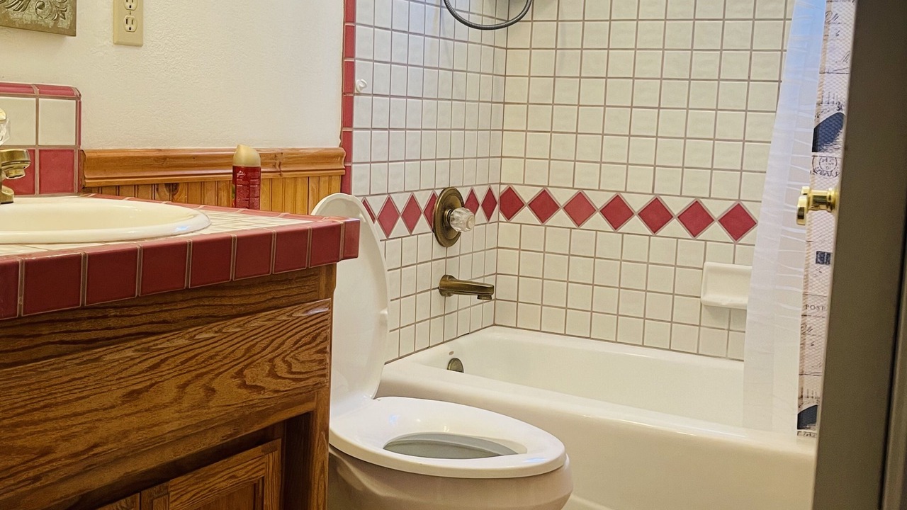 Photo of Bathroom in East Shore