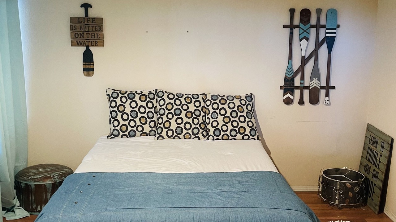 Photo of Bedroom in East Shore
