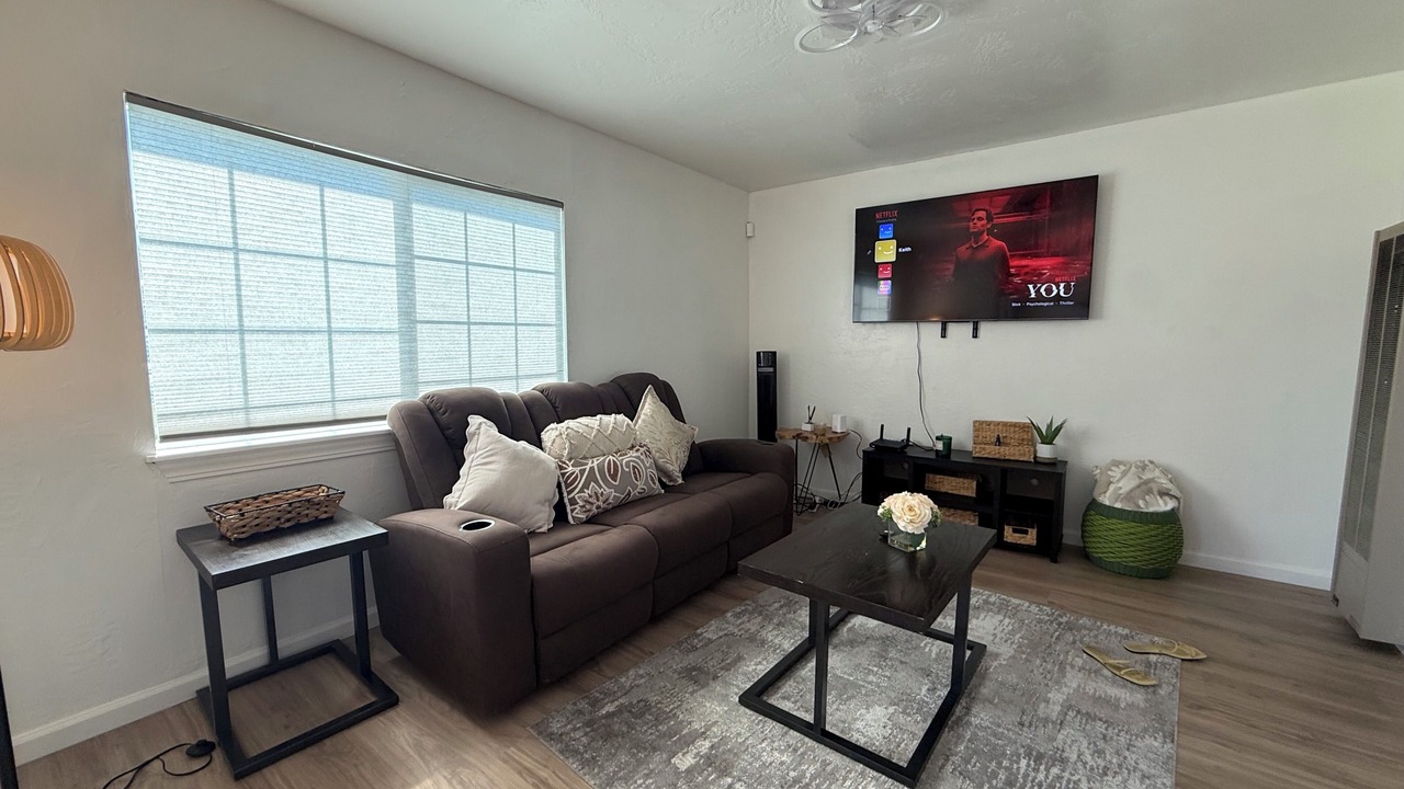 Photo of Livingroom in Isleton