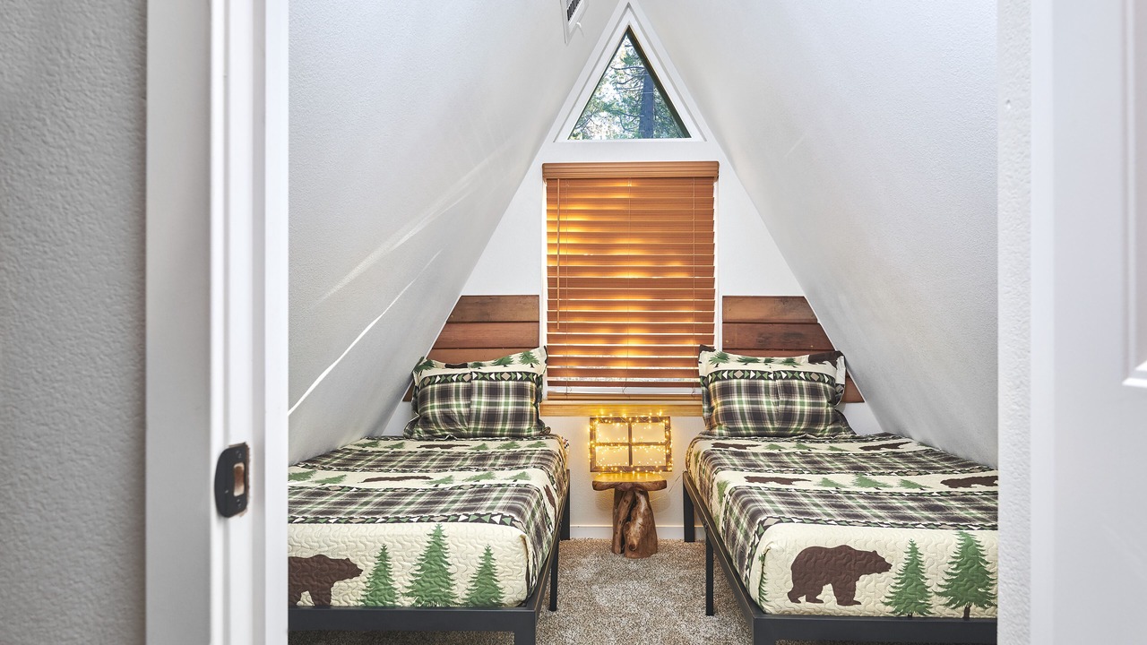 Photo of Bedroom in Oakhurst